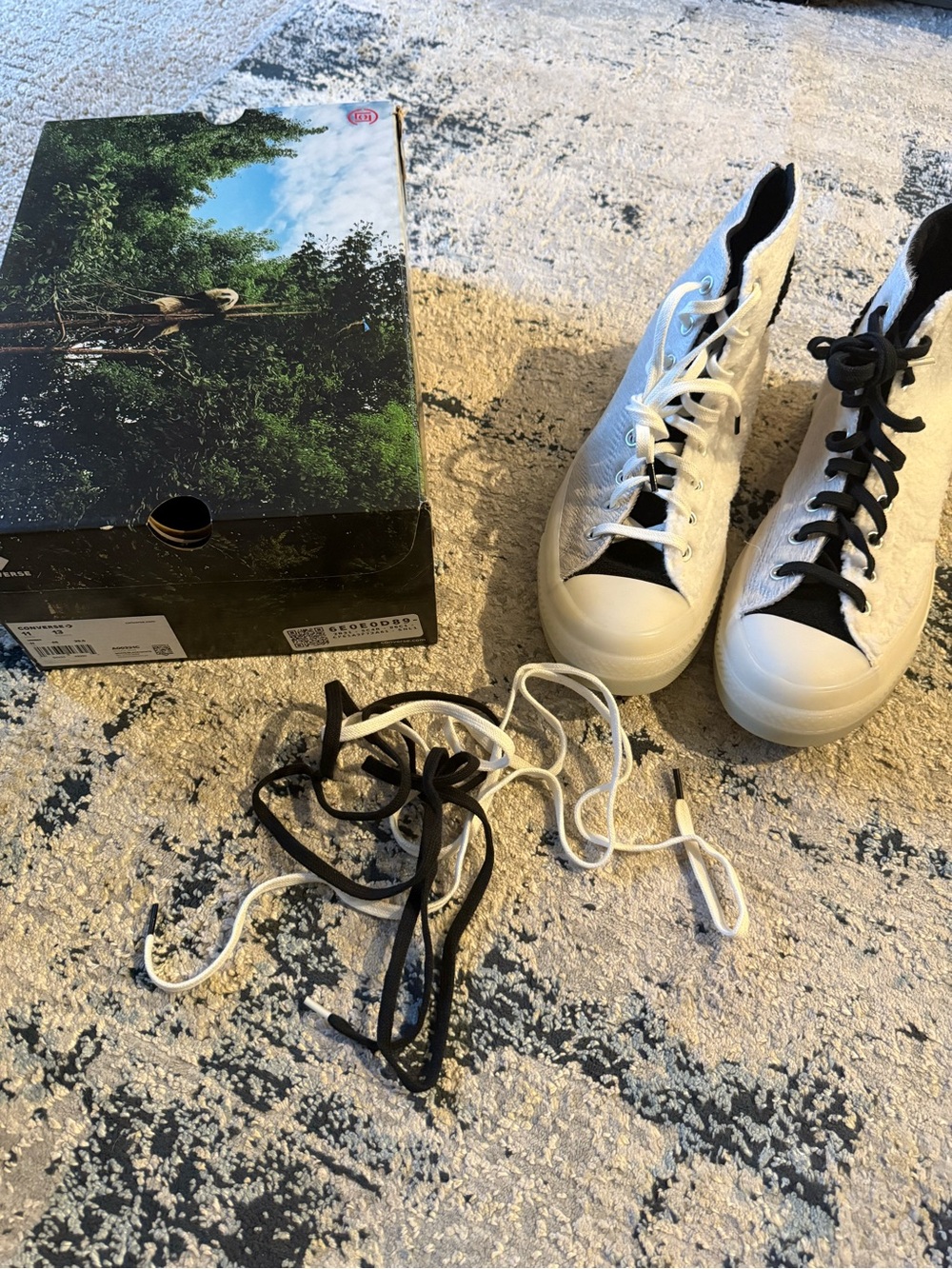 Converse clot panda size men’s 11